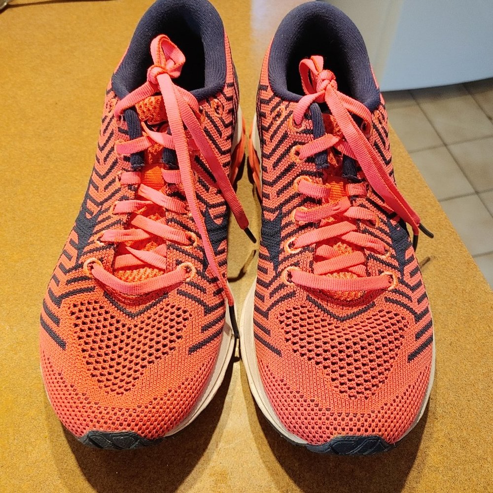 Women's Mizuno Waveknit R2 Size 7 (1QSB) Running Shoes
